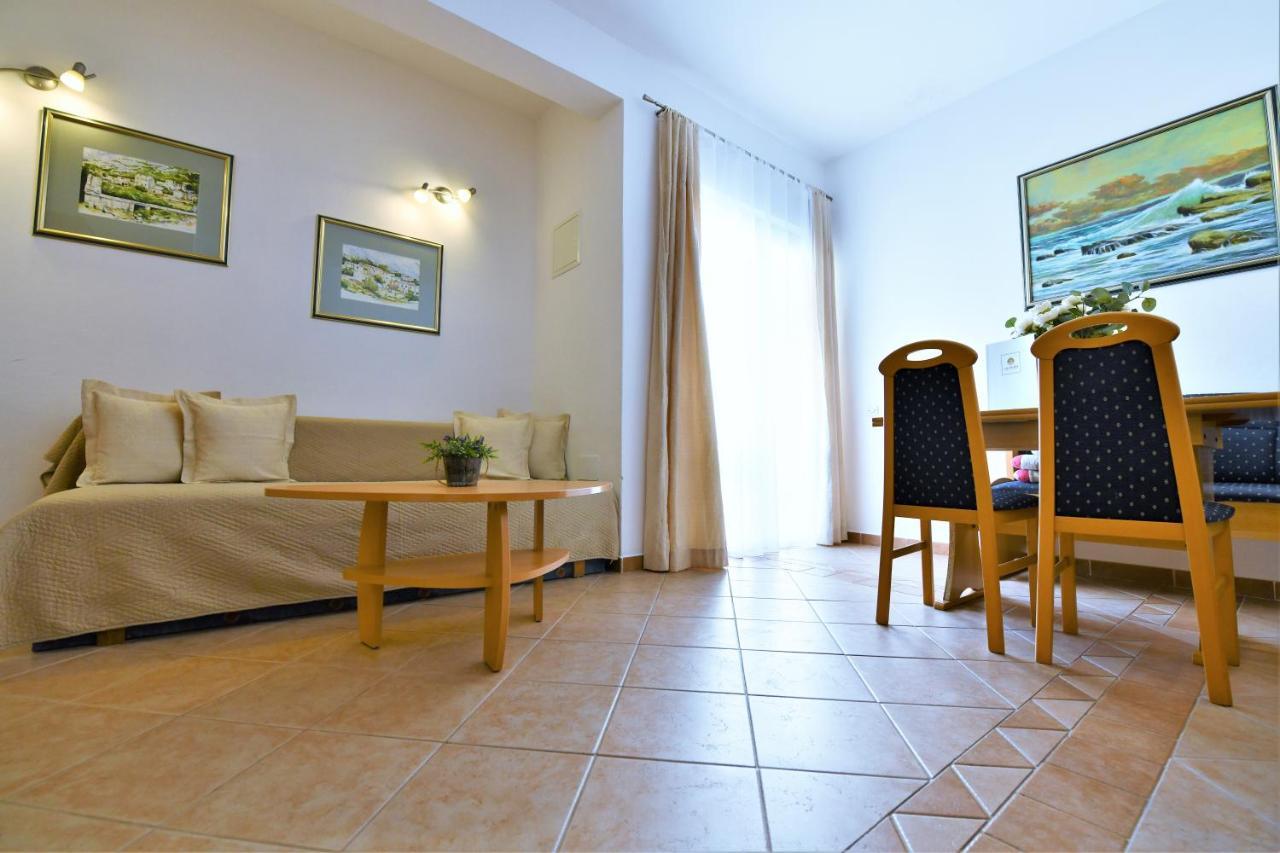 Villa Nora Tučepi Exteriér fotografie